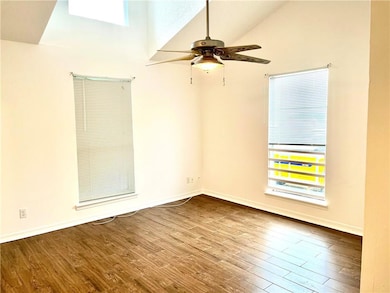 4218 Hessmer Ave unit 301, Metairie, LA 70002 - photo 2