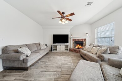 3952 S 211th East Ave, Broken Arrow, OK 74014 - photo 6