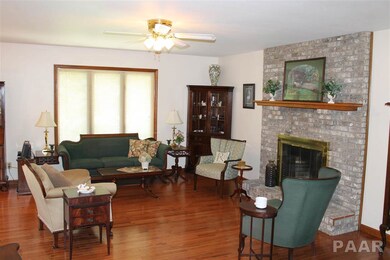 5219 N Rothmere Dr, Peoria, IL 61615 - photo 4