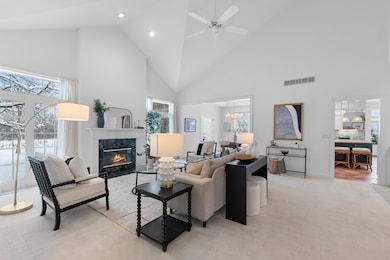 10946 N Essex Dr, Mequon, WI 53092 - photo 2