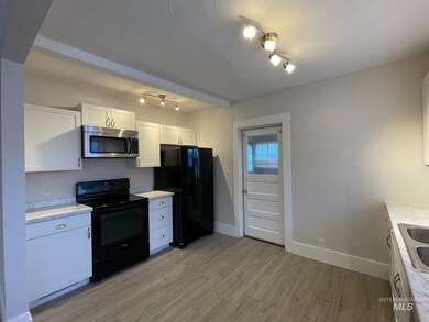 138 Walnut St, Twin Falls, ID 83301 - photo 5