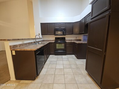 2302 E Millbrae Ct, Gilbert, AZ 85234 - photo 5