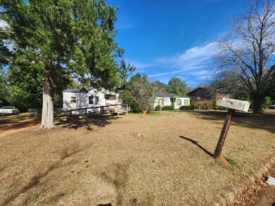 1309/ 11 Lincoln Ave, Albany, GA 31701 - photo 3