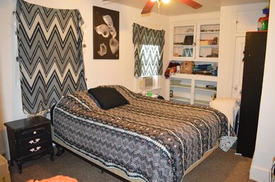 2111 W College (12)