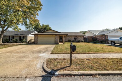 5609 S 89th East Ave, Tulsa, OK 74145 - photo 2