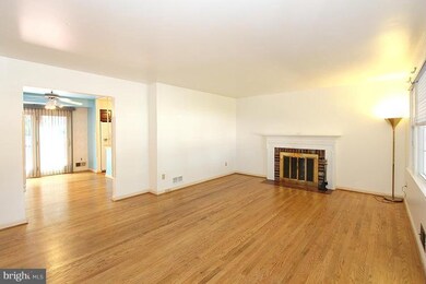 9103 Adelphi Rd, Hyattsville, MD 20783 - photo 5