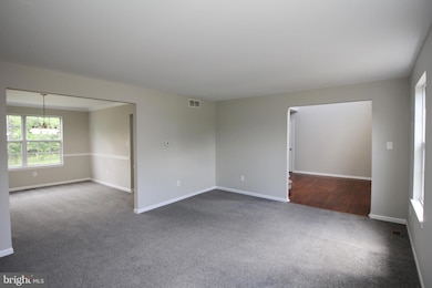 7 Edgewater Ct, Sicklerville, NJ 08081 - photo 6