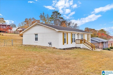 333 36th Ave NE, Center Point, AL 35215 - photo 4