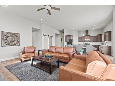 833 E Autumn Ave, Hermiston, OR 97838 - photo 5