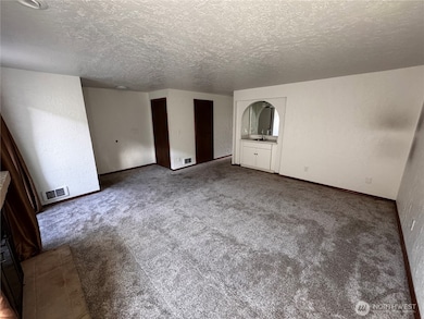 12600 4th Ave W unit 7H, Everett, WA 98204 - photo 2