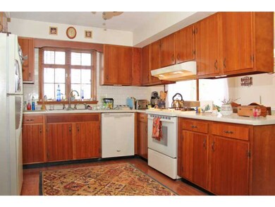 3533 Windsor Dr, Erie, PA 16506 - photo 4