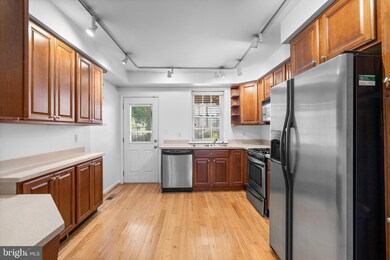 41 E Randall St, Baltimore, MD 21230 - photo 4