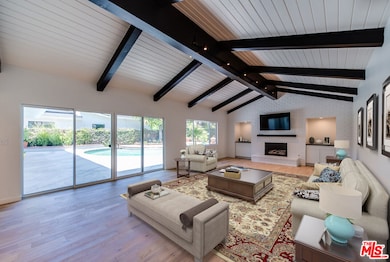 13133 Morrison St, Sherman Oaks, CA 91423 - photo 5