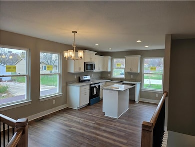 513 W Smith St, Spring Hill, KS 66083 - photo 7