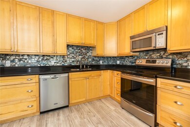 Extra Spacious Kitchen with new Stainless Appliances