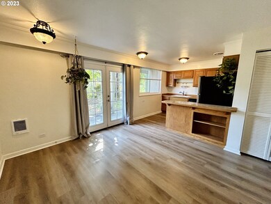 Living Room/Dining Room