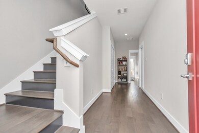 1919 Gano St, Houston, TX 77009 - photo 5