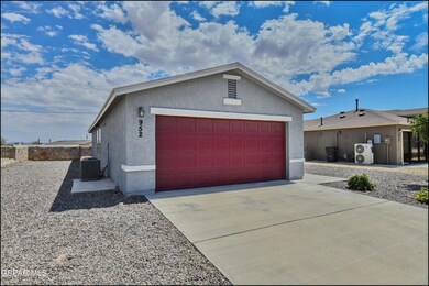 952 Orangetip Dr, El Paso, TX 79928 - photo 4