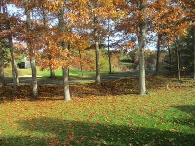 123 Leisure Green Dr, Mashpee, MA 02649 - photo 4