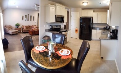 1461 Colonel Hawthorne Dr, Prairie Grove, AR 72753 - photo 6