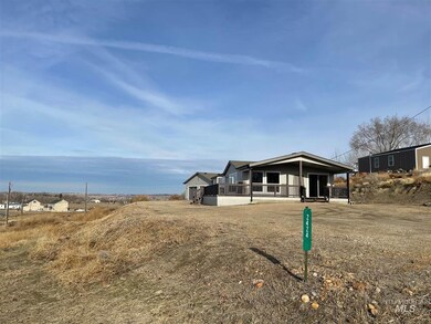 2424 Valley View Ln, Homedale, ID 83628 - photo 4