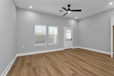 6918 Dumble St unit B, Houston, TX 77021 - photo 7