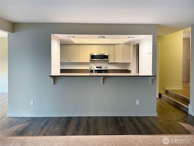 22215 6th Ave S unit 106, Des Moines, WA 98198 - photo 4