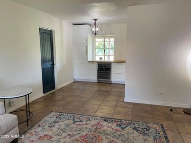 family room 2