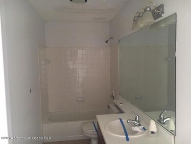351-465640 bathroom 1