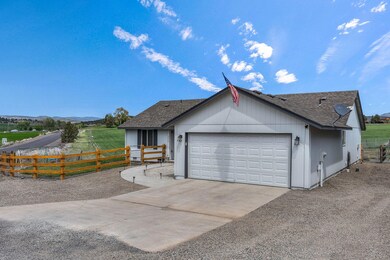 2025_05_09_3276_ne_yellowpine_rd_pv-5