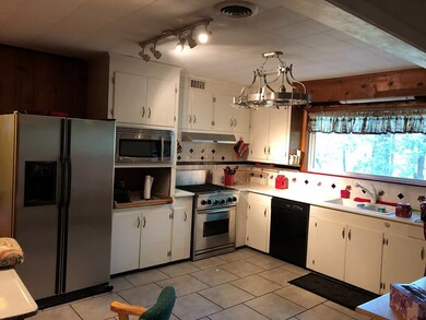 1873 College Hill Rd, Oxford, MS 38655 - photo 2