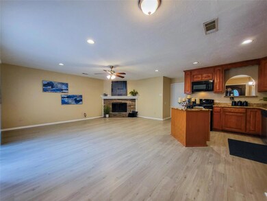 7216 Lancashire Dr, North Richland Hills, TX 76182 - photo 3