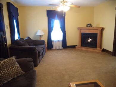 The other side of this super spacious wide living 