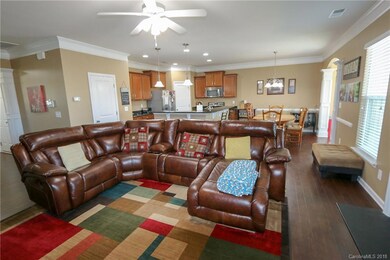 116 Carolinian Dr unit 5, Statesville, NC 28677 - photo 6