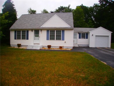 3 Sutton St, Greenville, RI 02828 - photo 2