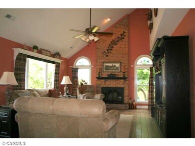 Den/Family/Great Room - The family room is incredi