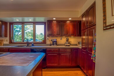 125 Cross St, Bethlehem, NH 03574 - photo 5