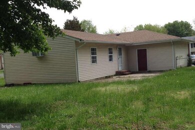 3103 Waverly Dr, Fredericksburg, VA 22407 - photo 2