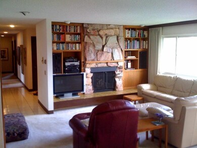 P Living UNIT 1