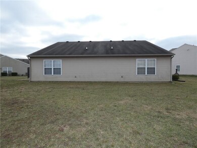1040 Taurus Ct, Franklin, IN 46131 - photo 2