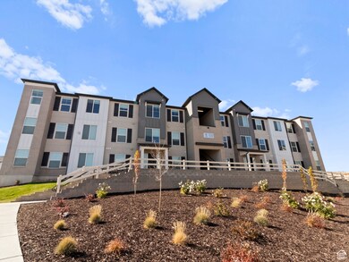 782 Pratt Ln unit S202, Eagle Mountain, UT 84005 - photo 3