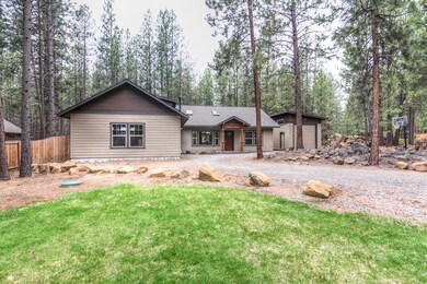 Tumalo Circle 60305 (3 of 35)