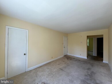 6102 Macbeth Dr unit 2, Baltimore, MD 21239 - photo 5