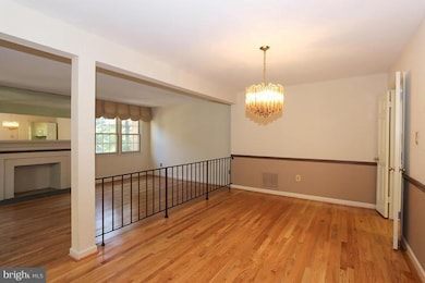 11315 Empire Ln, Rockville, MD 20852 - photo 4