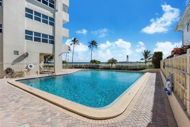 Sky Harbor East unit 12L, Fort Lauderdale, FL 33316 - photo 4