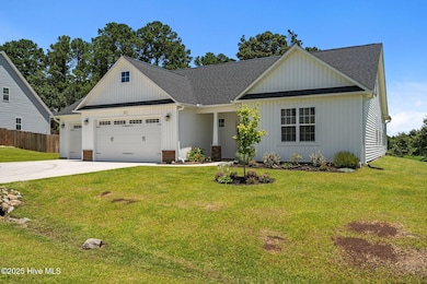 251 Enfield Dr, Carthage, NC 28327 - photo 5