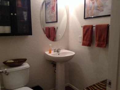 Downstairs 1/2 Bath