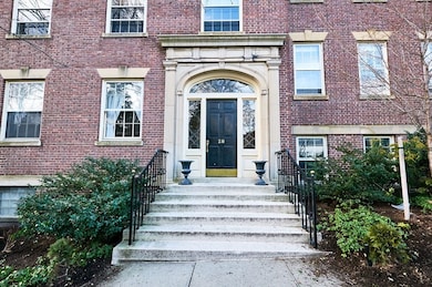 28 Marshal St unit 4, Brookline, MA 02446 - photo 2