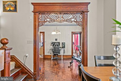 1562 Mineral Spring Rd, Reading, PA 19602 - photo 5