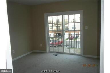 42669 Hollyhock Terrace unit 14A, Ashburn, VA 20148 - photo 4